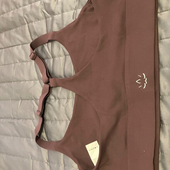 Beyond Yoga Women's Powerbeyond Strive Long Line Bra - Picture 3 of 3